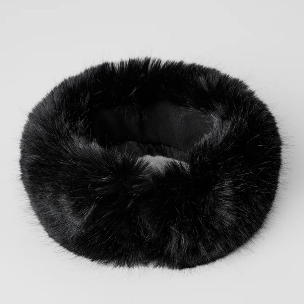 Alo Yoga Opulent Faux Fur Wintersun Headband Black